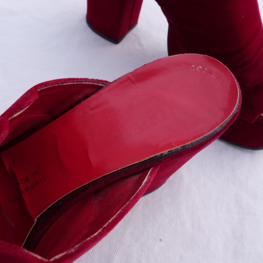 True vintage 1970s Montgomery Ward red velvet open toe platforms mules - Picture 6 of 9